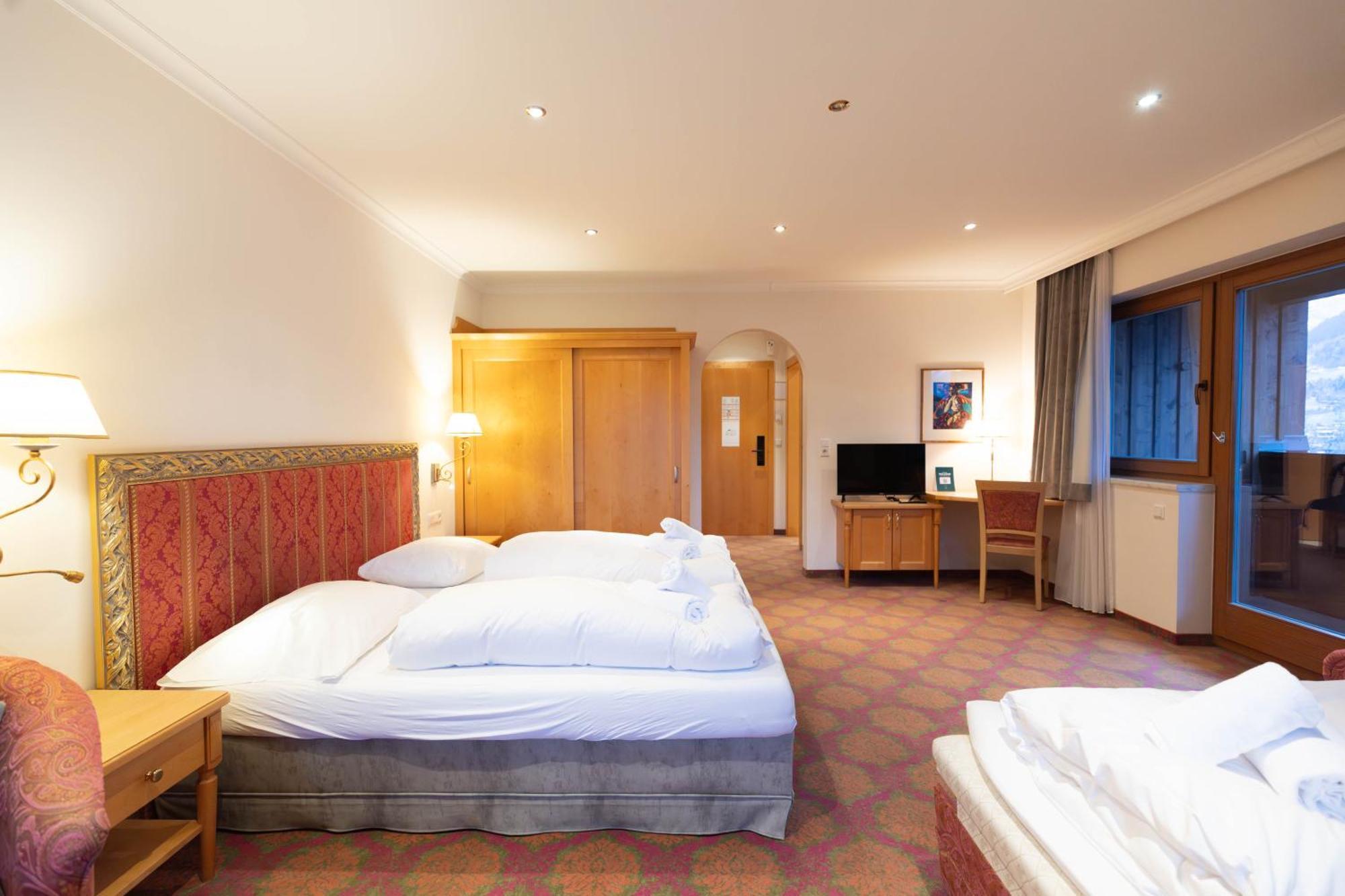 Heart Hotel Nordstern Майргофен Екстер'єр фото